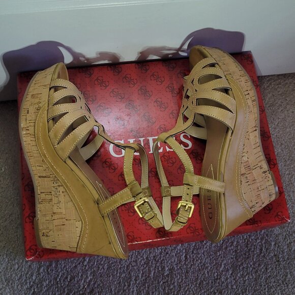 Guess Wedge Platform Sandals - Size 6 - Neutral Tan - Picture 4 of 9